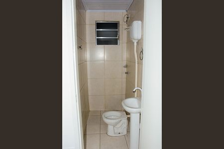 Casa para alugar com 25m², 1 quarto e sem vaga Casa para alugar com 25m², 1 quarto e sem vagaBanheiro