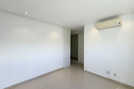 Apartamento para alugar com 155m², 3 quartos e 3 vagas Apartamento para alugar com 155m², 3 quartos e 3 vagasSuíte 3