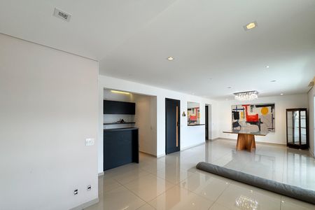 Apartamento para alugar com 155m², 3 quartos e 3 vagas Apartamento para alugar com 155m², 3 quartos e 3 vagasSala
