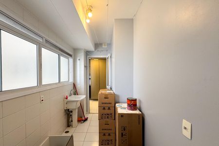 Apartamento para alugar com 155m², 3 quartos e 3 vagas Apartamento para alugar com 155m², 3 quartos e 3 vagasÁrea de Serviço