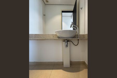 Apartamento para alugar com 155m², 3 quartos e 3 vagas Apartamento para alugar com 155m², 3 quartos e 3 vagasLavabo