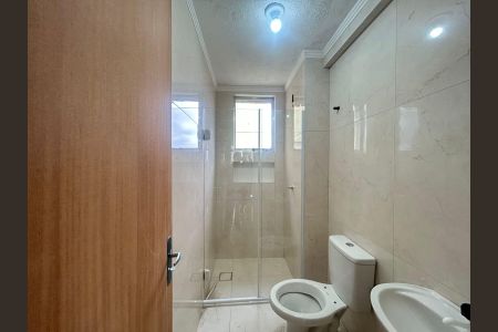 Banheiro de apartamento para alugar com 1 quarto, 44m² em Marechal Rondon, Canoas