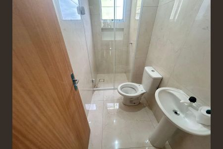 Banheiro de apartamento para alugar com 1 quarto, 44m² em Marechal Rondon, Canoas