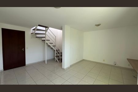 Apartamento para alugar com 89m², 3 quartos e 1 vaga Apartamento para alugar com 89m², 3 quartos e 1 vagaSala
