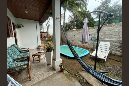 Casa à venda com 100m², 2 quartos e 1 vaga