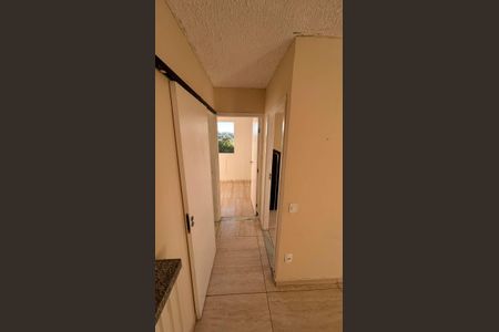 Sala de apartamento para alugar com 2 quartos, 40m² em Santa Cruz, Rio de Janeiro