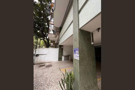 Apartamento para alugar com 90m², 3 quartos e 1 vaga Apartamento para alugar com 90m², 3 quartos e 1 vagaPlaca