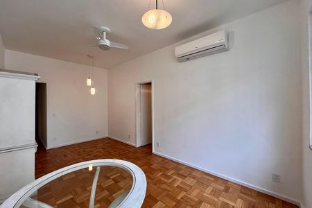 Apartamento para alugar com 90m², 3 quartos e 1 vaga Apartamento para alugar com 90m², 3 quartos e 1 vagaSala