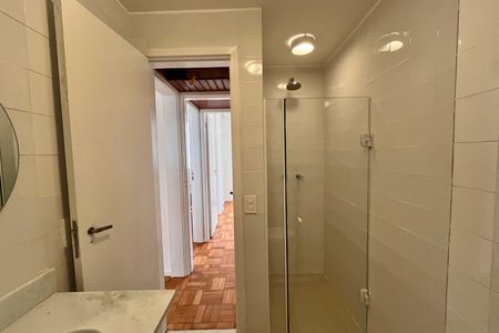 Apartamento para alugar com 90m², 3 quartos e 1 vaga Apartamento para alugar com 90m², 3 quartos e 1 vagaBanheiro da Suíte