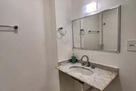 Apartamento para alugar com 90m², 3 quartos e 1 vaga Apartamento para alugar com 90m², 3 quartos e 1 vagaBanheiro social