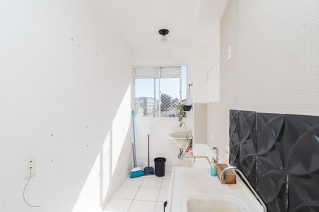 Cozinha e Área de serviço de apartamento para alugar com 2 quartos, 42m² em Vila Chabilandia, São Paulo