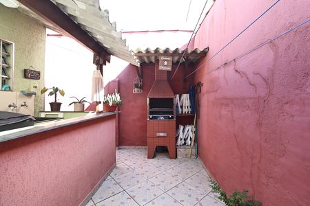Quintal de casa à venda com 2 quartos, 138m² em Vila Lucinda, Santo André