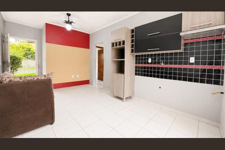Casa para alugar com 53m², 2 quartos e sem vagaSala / Cozinha 
