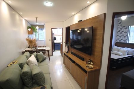 Sala de apartamento à venda com 3 quartos, 70m² em Bairro da Glória, Contagem
