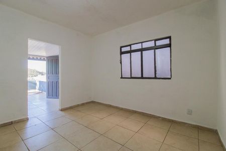 Casa para alugar com 45m², 1 quarto e sem vaga