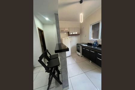 Cozinha de casa de condomínio para alugar com 2 quartos, 65m² em Vila Sao Jorge, Praia Grande