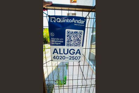 Casa de condomínio para alugar com 600m², 4 quartos e 4 vagas Casa de condomínio para alugar com 600m², 4 quartos e 4 vagasPlaca