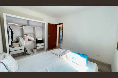 Casa de condomínio para alugar com 600m², 4 quartos e 4 vagas Casa de condomínio para alugar com 600m², 4 quartos e 4 vagasQuarto