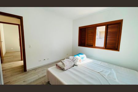 Casa de condomínio para alugar com 600m², 4 quartos e 4 vagas Casa de condomínio para alugar com 600m², 4 quartos e 4 vagasQuarto