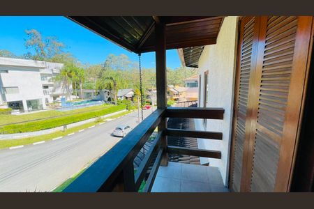 Casa de condomínio para alugar com 600m², 4 quartos e 4 vagas Casa de condomínio para alugar com 600m², 4 quartos e 4 vagasSacada