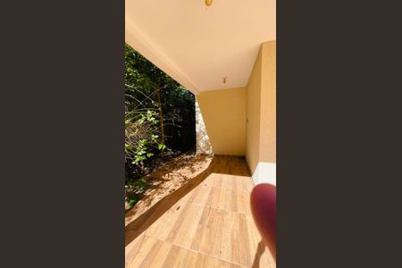 Quintal de casa de condomínio para alugar com 4 quartos, 600m² em Jardim Indaia, Embu das Artes