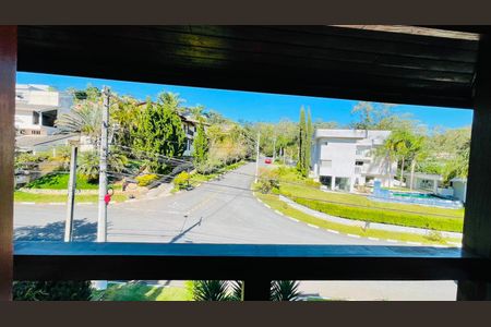 Sacada de casa de condomínio para alugar com 4 quartos, 600m² em Jardim Indaia, Embu das Artes