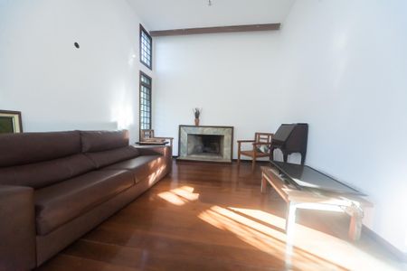 Casa de condomínio à venda com 430m², 4 quartos e 3 vagas Casa de condomínio à venda com 430m², 4 quartos e 3 vagascasa 1 - sala