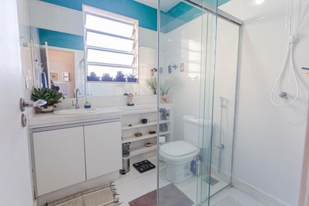 Apartamento à venda com 75m², 2 quartos e 1 vaga Apartamento à venda com 75m², 2 quartos e 1 vagaBanheiro Social