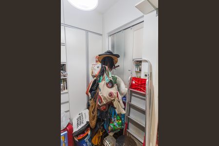 Apartamento à venda com 75m², 2 quartos e 1 vaga Apartamento à venda com 75m², 2 quartos e 1 vagaQuarto de Serviço
