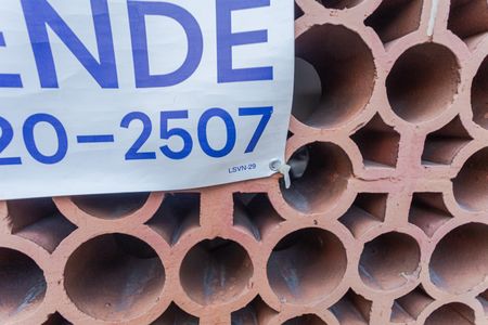 Apartamento à venda com 75m², 2 quartos e 1 vaga Apartamento à venda com 75m², 2 quartos e 1 vagaPlaquinha Instalada