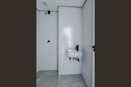 Banheiro de apartamento à venda com 2 quartos, 69m² em Vila Aricanduva, São Paulo