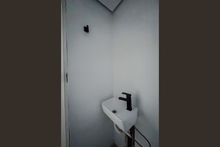 Banheiro de apartamento à venda com 1 quarto, 28m² em Vila Aricanduva, São Paulo