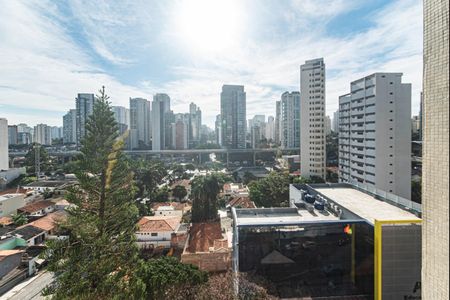 Sala - Vista de apartamento à venda com 4 quartos, 134m² em Ibirapuera, São Paulo