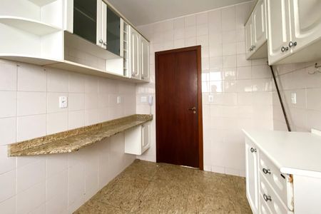 Cozinha de apartamento à venda com 3 quartos, 165m² em Gutierrez, Belo Horizonte