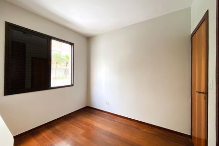 Apartamento à venda com 165m², 3 quartos e 2 vagas Apartamento à venda com 165m², 3 quartos e 2 vagasQuarto 2