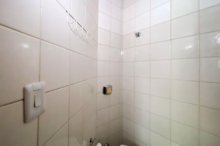Apartamento à venda com 165m², 3 quartos e 2 vagas Apartamento à venda com 165m², 3 quartos e 2 vagasBanheiro de serviço