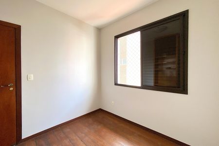 Apartamento à venda com 165m², 3 quartos e 2 vagas Apartamento à venda com 165m², 3 quartos e 2 vagasSala de TV