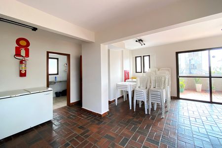 Apartamento à venda com 165m², 3 quartos e 2 vagas Apartamento à venda com 165m², 3 quartos e 2 vagasÁrea comum