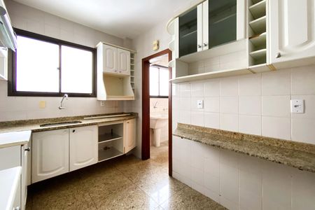 Apartamento à venda com 165m², 3 quartos e 2 vagas Apartamento à venda com 165m², 3 quartos e 2 vagasCozinha
