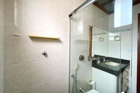 Apartamento à venda com 165m², 3 quartos e 2 vagas Apartamento à venda com 165m², 3 quartos e 2 vagasBanheiro