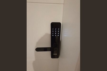 Apartamento à venda com 37m², 1 quarto e sem vaga Apartamento à venda com 37m², 1 quarto e sem vagaPorta de entrada