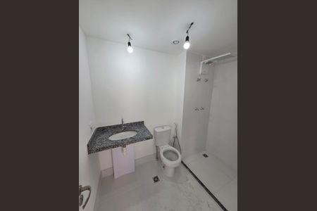 Banheiro de apartamento à venda com 1 quarto, 37m² em Butantã, São Paulo