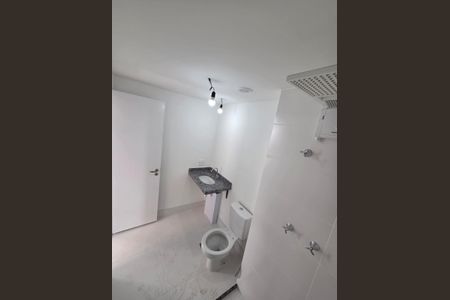 Banheiro de apartamento à venda com 1 quarto, 37m² em Butantã, São Paulo