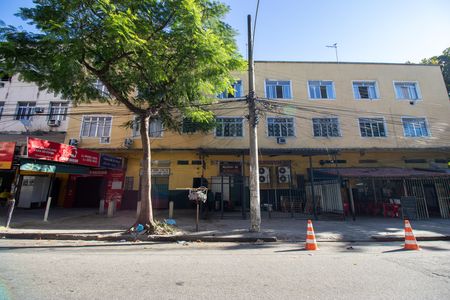 Apartamento para alugar com 90m², 2 quartos e sem vaga Apartamento para alugar com 90m², 2 quartos e sem vagaFachada