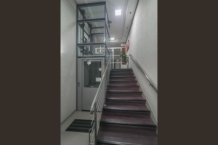 Hall de entrada prédio de apartamento à venda com 3 quartos, 99m² em Cristo Redentor, Porto Alegre
