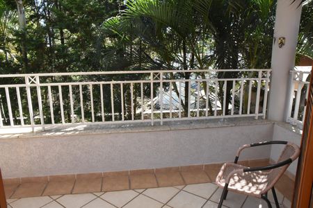 Casa de condomínio à venda com 200m², 4 quartos e 3 vagas Casa de condomínio à venda com 200m², 4 quartos e 3 vagasVaranda da suite 1