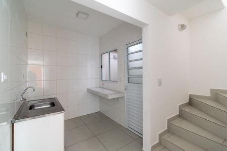 Casa de condomínio para alugar com 60m², 2 quartos e sem vaga Casa de condomínio para alugar com 60m², 2 quartos e sem vagaCozinha