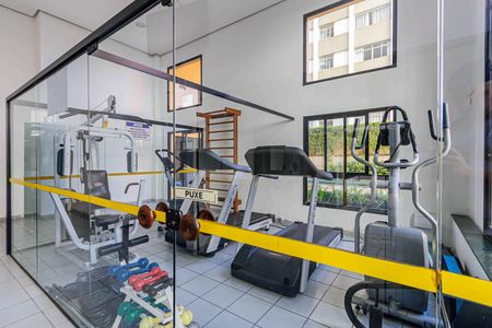 Apartamento à venda com 149m², 2 quartos e 3 vagas Apartamento à venda com 149m², 2 quartos e 3 vagasÁrea comum - Academia