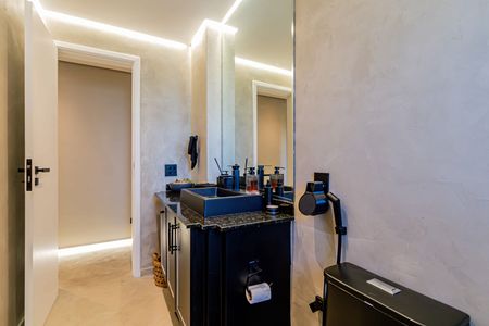 Apartamento à venda com 149m², 2 quartos e 3 vagas Apartamento à venda com 149m², 2 quartos e 3 vagasBanheiro social