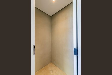Apartamento à venda com 149m², 2 quartos e 3 vagas Apartamento à venda com 149m², 2 quartos e 3 vagasBanheiro de serviço